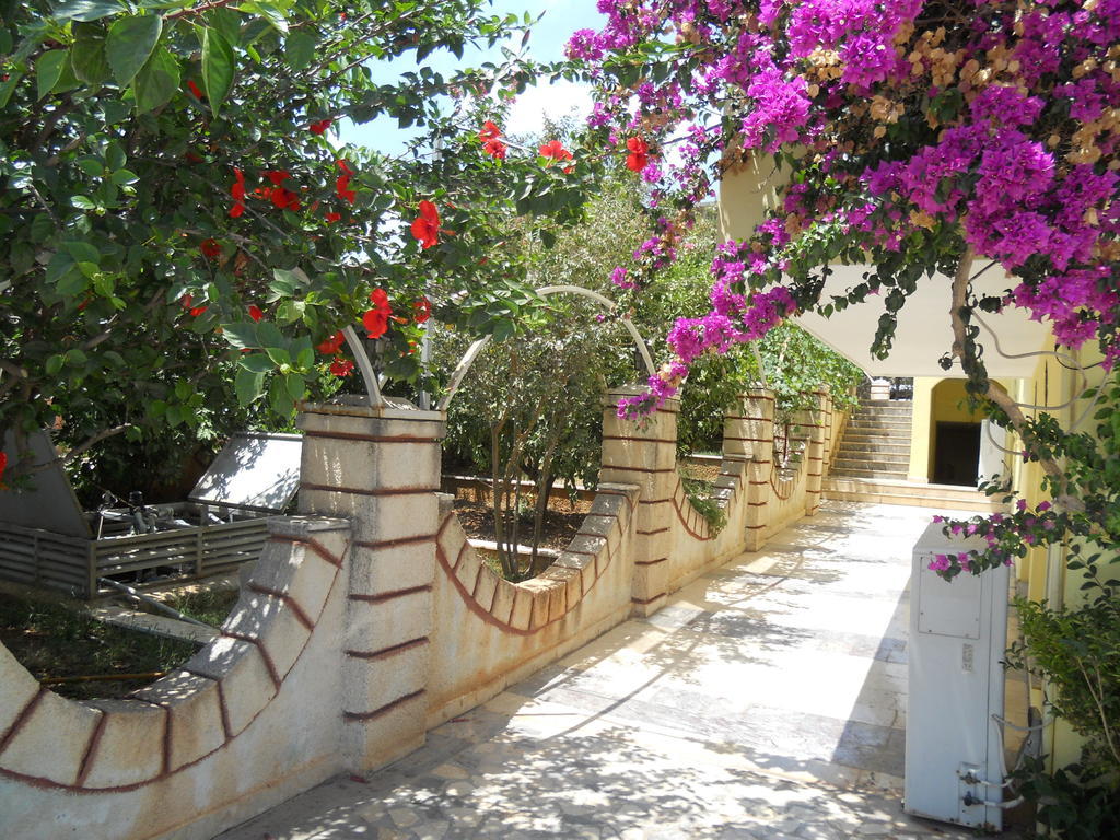 Baris Hotel Erdemli Exterior foto